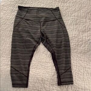 Zella Cropped Gray Striped mesh Leggings with mesh